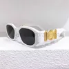 Lyxdesigner solglasögon för kvinnor herrglasögon polariserade UV Protectio Lunette Gafas de Sol Shades Goggle Beach Sun Small Frame Fashion Solglasögon