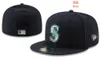 NOUVEAUX MENS'S FOOT BALL FACTES HATS Fashion Hip Hop Sport sur le terrain Full Close Design Caps Men's Women Cap Mix Q-3