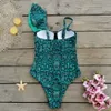 Une nouvelle pièce des femmes à épaule simple à double couche à volants à volants et à la couverture de soutien-gorge enveloppe dur portant du maillot de bain ingle houlder wimsuit