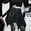 Gothic punk jupes irrégulières Femmes sexy Couleur solide cordonnage nouette frappe ruched Mini jupe d'été Mode courte jupes 240506