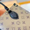 24SS Женский роскошный дизайнерский дизайнерский цветочный кожаный сумки сумки сумочка Shouder Shouder Сумки с оригинальным кошельком для кошелька для кошелька с металлическим шнуром. На открытом воздухе 25 см.