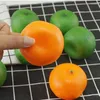 Parti dekorasyon paketi 10 yapay turuncu plastik meyve malzemeleri Masalar için sahte model dekorasyonlar güvenli ve kolay temizlik Dropship