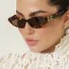 Ovala solglasögon m designer för kvinnor män solglasögon bokstäver ram mode utomhus klassisk stil ögonmöde retro unisex skyddsglasögon sportkörning med lådtillbehör