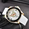 Les meilleures créatrices de luxe Fashion for Men and Women sont une montre G vintage avec une galette de bobine en caoutchouc en silicone