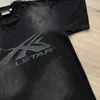 T-shirt de motif noir
