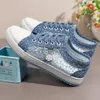 Lässige Schuhe Frauen Mode Sommerausschnitte Spitze Canvas Hollow atmable Plattform flache Frau Sneaker