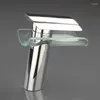 Robinets de lavabo de salle de bain Bakala jeune cascade en verre Basin de verre orbe / chrome / nickel fini mélangeur robinet lh-8023