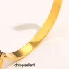 Bracelets de style de mode Top Top Europe Amérique Femmes Braceuse de luxe Braceuse Crystal Crystal 18k Gold plaqué en acier inoxydable Mariage L