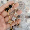 Elegant Women Girl Designer Bracelet Crystal 4 Four Leaf Clover Charm Bracelets Gem Agate Shell Mother of Pearl 18K Gold Silver Plated Bangle Chain Bracelet Jewelry