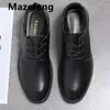 Kleidungsschuhe 2024 flache klassische Männer Patent Leder Flügel geschnitzt italienisch formale Oxford Schuhe Plus Größe 39-44 für den Sommer