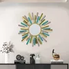 Dekorativa figurer Creative Iron Art Circular Half Body Mirror Wash Basin Wall Hanging El Light Luxury Entrance Decoration