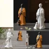 Dekorativa figurer zen meditation kinesisk stil vit porslin lila sandfigur svepande munk studie prydnad skrivbord dekoration