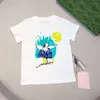 Sommer weiße Kinder Baby T-Shirt Luxusdesigner Süßes gedruckt 100% Baumwollmode Tops für Mädchen und Jungen Sportt-Shirt