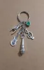 Hela vintage Silver Green Star Stone Music Symbolmicrophoneguitarrock Gesture Charm Keychain Fit Key Chains Accessories JE8575671