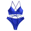 Swimwear féminin Femmes à crampons solides Bikinis sexy sets poitrine poitrine lacet deux pièces nageant la plage de la plage