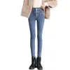 Jeans femininos Mulheres de inverno de inverno Cantura falsa forro de peles Slim Fit Button Fechamento de lápis macio e espesso Lady Lady Autumn Troushers