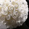 Dekorativa blommor Bröllopsbukett White Bridal Bridesmaid Flower Artificial Rose Bride With Hander Ribbons For Party Decor