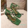 Bottegaa Chaussures Femmes Sandales de sandales en cuir chaîne amovible Trime de balle verte rouge noir blanc confort caoutchouc forage haut talon seme femme chaussures botegas taille 35-41