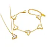 Designer halsband Vanca Luxury Gold Chain Butterfly Piece Set Simple Butterfly Necklace Earnings Armband Set 9n19