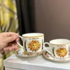 Tassen Untertassen European Bone China Produkte Keramik Kaffeetasse mit Untertassen Blau Nachmittag Tea Tassen Café Home Hotel Tassen Tee -Geschenkbox