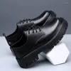 Scarpe casual uomini allacciati in pelle nera Office Office Sneakers Sneaker Outdoor Platform British Business Party Dress