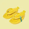 2024デザイナーエヴァヘリンボーンスリッパ女性のためのおかしなバナナの男性は、サンダルの厚いソールクリップで男性用クリップを着ています