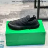 Bottegaa Shoes 2023 Дизайнерские сандалии Ripple Tech The Dit Designer Shoes Fashion Men Женщины кроссовки педали corduroy Green Black New Style Cotton Low Mens BQFN