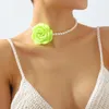 Choker Chain de collier de fleurs de plage d'été pour femmes élégant imitation perle perle tissu collier bijoux accessoires
