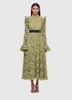 カジュアルドレス2024フランスのエレガントなスタイル刺繍中のホローアウトフックフラワースタンド襟長いスリーブハイウエストベルトAラインドレス女性