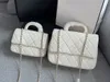 Sac à poignée à motifs de diamant à la mode pour femmes crossbody body en cuir authentique en cuir en cuir circulaire de boucle de boucle de boucle concepteur 24c nouveau sac de chaîne