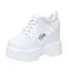 Buty swobodne kobiety skórzane trampki Spring Treakers Białe 10 cm obcasów klinowy sport na świeżym powietrzu oddychał