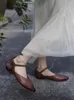 Chaussures décontractées artmu grosse fleur d'origine pour les femmes boucles de crochet à orteil fermé glissent sur des talons bas pointus de luxe en cuir authentique