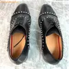 Kleiderschuhe echte Ledernietmänner Solid schwarz flach mit runden Zehen Schnürung Mode männlich lässig große Größe Designer Büro