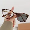 Lunettes de soleil Fashion Vintage Cat Eye Anti-Blue Lumières Lumières rétro Classic Triangle Pochromic Eyeglass Women Color Change Spectacles