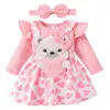 Kläderuppsättningar Baby Girls Valentine S Day Outfits Solid Color Rompers Bear Patch Heart Print Suspender kjolar pannband 3 st. Fallkläderuppsättning