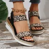 Scarpe eleganti moda sexy leopardo sandali tallone a cuneo per donna peep punta di punta sandles slittamento all'aperto su zeppe piattaforme zeppe tacchi sandalie