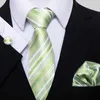 Neck Tie Set Jacquard modemerk Silk Festief Gift Tie zakdoek Cufflink Set Office NecTie For Men Sliver Mans Shirt Accessoires