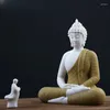 Dekorative Figuren Feng Shui Lucky Buddha Statue Ornament für Wohnzimmer Südostasien Thai Sitting Tisch chinesische Stil Keramik Gautama