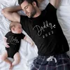 Rolig baby pappa familj matchande kläder enkelt graviditet tillkännagivande look t -shirt pappa kläder 240507