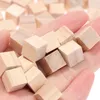 200 % Onvoltooide blanco mini -diy houten vierkante blokken 1 cm houten massieve kubussen voor houtwerk ambacht speelgoed puzzels puzzel maken materiaal 240509