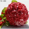 Kwiaty dekoracyjne Czerwony bukiet koralika różynowa panna młoda hurtowa z zieloną druhną wstążką