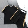 2024 Neue Herrendesigner Tracksuit Set Running T-Shirt Polo Designer Jogger Sportanzug Männer Frauen Kurzhemd Hosen Polo Pullover Tracksuits Asian Size M-3xl