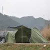 Namioty i schroniska Ulepszone tylny namiot SUV z baldachimem deszczowym, w tym para słupów wsparcia dla wyposażenia turystyki na zewnątrz 5-8 Peopleq240511