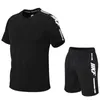 T-shirt et shorts pour hommes et shorts pour hommes Sports Sports Twor Running Fitness Ensemble à manches courtes confortables vêtements décontractés respirants Q2405010