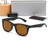 Lunettes de soleil designer pour femmes lunettes de soleil pour hommes hommes polarisés tendance de voyage de voyage de soleil Cadre métallique Classic Brand Eyeglass de qualité de soleil de qualité supérieure MOQ = 10