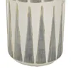 Vases en céramique blanc avec motifs de triangle