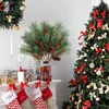 Fiori decorativi bacche di Natale Pine scelte bacche rosse artificiali con picchetti per ghirlanda di Natale artigianato fai da te floreale casalinga da casa verde