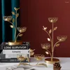 Titulares de velas 2024 Titular de ferro lanternas de folhas de pássaro Candlestick Decoração de casamentos de decoração Ornamento