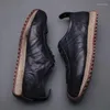 Chaussures décontractées Station européenne Summer Men's 2024 Forrest Gump Sneakers Trend Retro CowHide Board