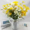 Decoratieve bloemen 11stcs Imitatie Daisy Home Decoratie Bouquet Wild Kamille Nep gedroogde bloem Dutch Chrysanthemum Ornament Pography